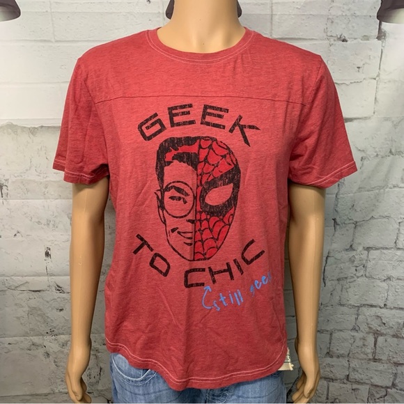 Men’s Marvel Geek to Chic Tee - Picture 1 of 4